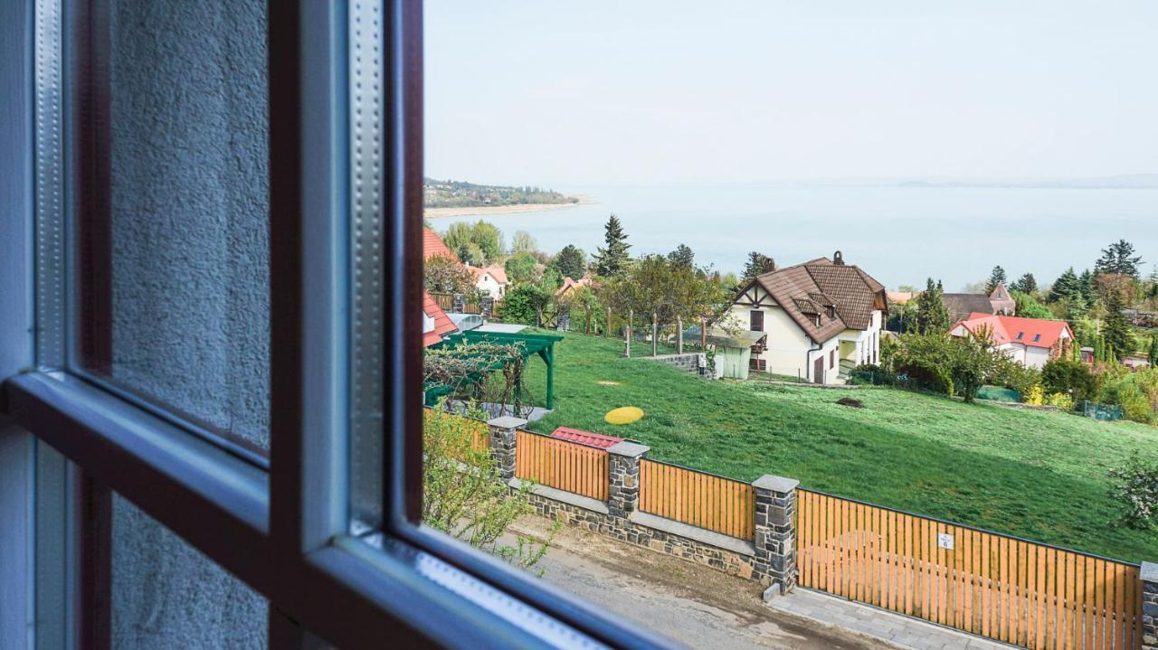 Riza Villa Badacsonytomaj Exterior photo
